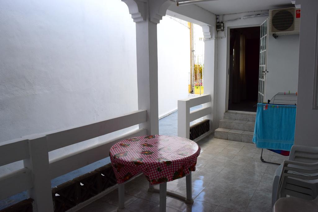 Mauri Holidays 'Budgeted Apartment' La Gaulette Quarto foto